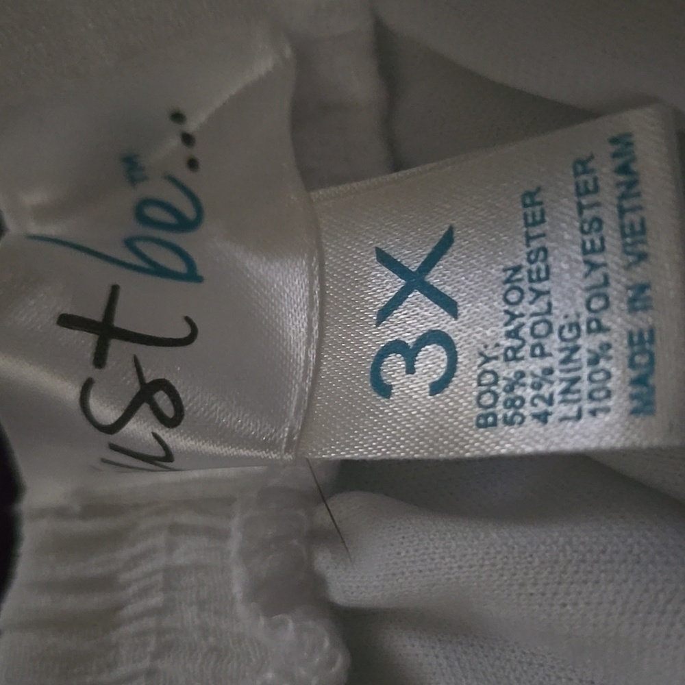 White Faux Wrap Hi-Lo Maxi Skirt W/ Lace Trim Tank (Both Pieces) - Picture 2 of 4